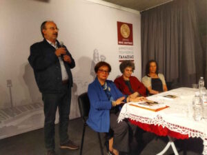 Η Μαργαρίτα Θεοδωράκη στη Νέα Σμύρνη: Μνήμες, συγκίνηση και μουσική παρουσίαση του βιβλίου της «Αναμνήσεις ενός κοριτσιού»