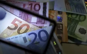 Τέλος στη φορολογική «γκρίζα ζώνη»: Χωρίς φόρο κληρονομιάς οι κοινοί λογαριασμοί και οι επενδύσεις