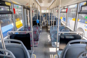 Απόπειρα ληστείας σε λεωφορείο στην πλατεία Αττικής – 7 συλλήψεις, ανάμεσά τους ανήλικοι