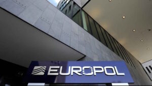 Europol: 12 παιδιά εντοπίστηκαν σε διεθνή επιχείρηση για σεξουαλική εκμετάλλευση – πάνω από 200 νέα στοιχεία σε έρευνες