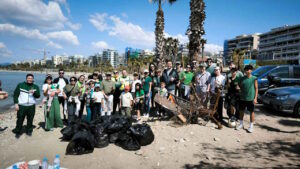 Καθαρότερες ακτές μέσω διεθνούς συνεργασίας στο Παλαιό Φάληρο