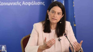 Κεραμέως: «Επικίνδυνη και ατεκμηρίωτη» η πρόταση Ανδρουλάκη για τετραήμερη εργασία