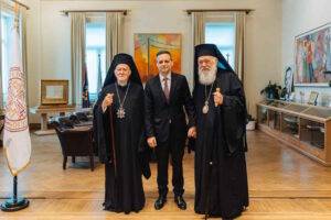 «Πράσινο μήνυμα» Βαρθολομαίου από την Αθήνα – Τιμητική διάκριση για το περιβάλλον και αιχμηρή αναφορά στη σχέση ανθρώπου–φύσης