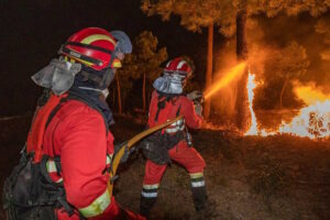 Ακραίο καλοκαίρι για την Ευρώπη: Οι μεγάλες πυρκαγιές δοκιμάζουν Γαλλία και Ισπανία