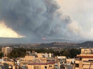 Μετά την πύρινη καταστροφή: Σε κατάσταση έκτακτης ανάγκης Ωραιόκαστρο και Παύλου Μελά