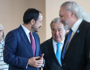Κυπριακό: Στην πιο κρίσιμη καμπή οι συνομιλίες – Σήμερα η τριμερής Γκουτέρες, Χριστοδουλίδη και Ερχιουρμάν
