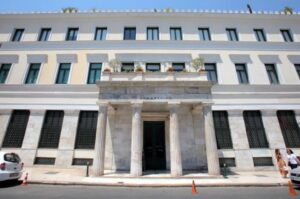 Ανοίγει ο δρόμος για μονιμοποίηση συμβασιούχων δήμων