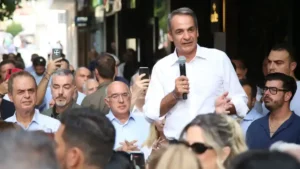 Μητσοτάκης: Πάνω από 950 ευρώ ο κατώτατος μισθός πριν από τις εκλογές