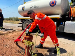 Στην Μάχη εναντίον των πύρινων μετώπων στη Δυτική Αττική και οι Εθελοντές του Δήμου Αργυρούπολης Ελληνικού!