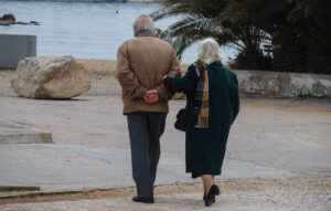 ΑΥΞΗΣΗ ΤΩΝ ΕΣΟΔΩΝ ΓΙΑ ΣΥΝΤΑΞΙΟΥΧΟΥΣ ΠΟΥ ΕΡΓΑΖΟΝΤΑΙ
