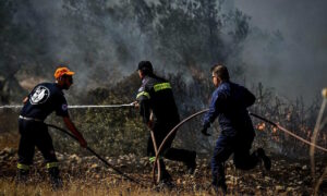 Πύρινος εφιάλτης σε Στερεά Ελλάδα και Αττική: Μάχη με τις φλόγες σε Φωκίδα και Φθιώτιδα – Εκκενώσεις οικισμών και συνεχείς αναζωπυρώσεις