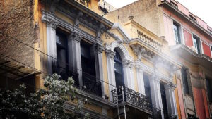 Υπόθεση Marfin: Στην Αθήνα η 46χρονη που κατηγορείται για υποστηρικτικό ρόλο στον φονικό εμπρησμό