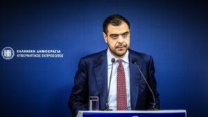 «Από σήμερα, η ΝΔ, αλλά και η χώρα, είναι φτωχότερες»