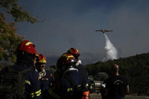 Breaking News ΦΩΤΙΕΣ ΤΩΡΑ: Όλα τα μέτωπα στην Ελλάδα – Πού υπάρχουν ενεργές πυρκαγιές