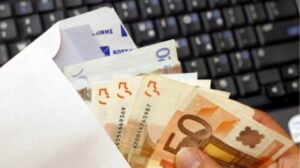 «Βουτιά» 3,6% στο πραγματικό εισόδημα των νοικοκυριών