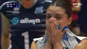 Σοκ στο Eurovolley: Στο νοσοκομείο η Γεωργία Αγγελοπούλου – Συμπαίκτριες και αντίπαλες λύγισαν