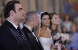 Κυριάκος Πιερρακάκης κουμπάρος στον γάμο του Ρουμάνου ΥΠΟΙΚ – Η τελετή