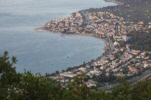 ΣΤΑ ΚΑΜΕΝΑ ΒΟΥΡΛΑ ΤΑ ΝΕΡΑ ΕΙΝΑΙ ΣΕ ΕΞΑΙΡΕΤΙΚΗ ΚΑΤΑΣΤΑΣΗ