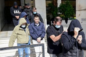 «Χωριάτικο»: 56 συλλήψεις
