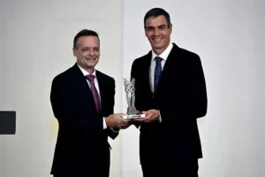 Δούκας – Σάντσεθ: Βραβείο Δημοκρατίας 2026