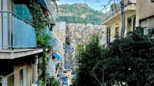 Δεν κινδυνεύουν από πτώση τα ελληνικά ακίνητα