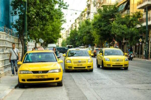 Ταξί: Ζητούν κάμερες και κουμπί SOS οι οδηγοί