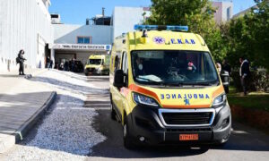 Βόλος: Άγριος ξυλοδαρμός επιβατών ταξί στην παραλία