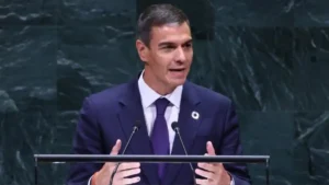 Διπλή ήττα για τον Σάντσεθ στη Βουλή