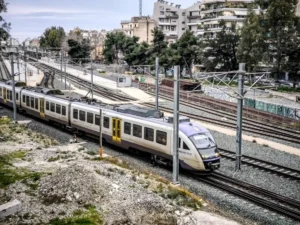 Απεργία παρέλυσε τρένα και Προαστιακό – Ποιες γραμμές επηρεάστηκαν